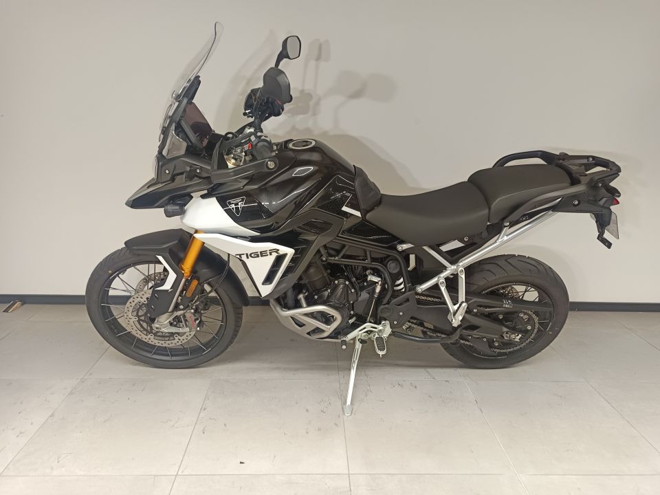 TRIUMPH TIGER 900 RALLY PRO 4