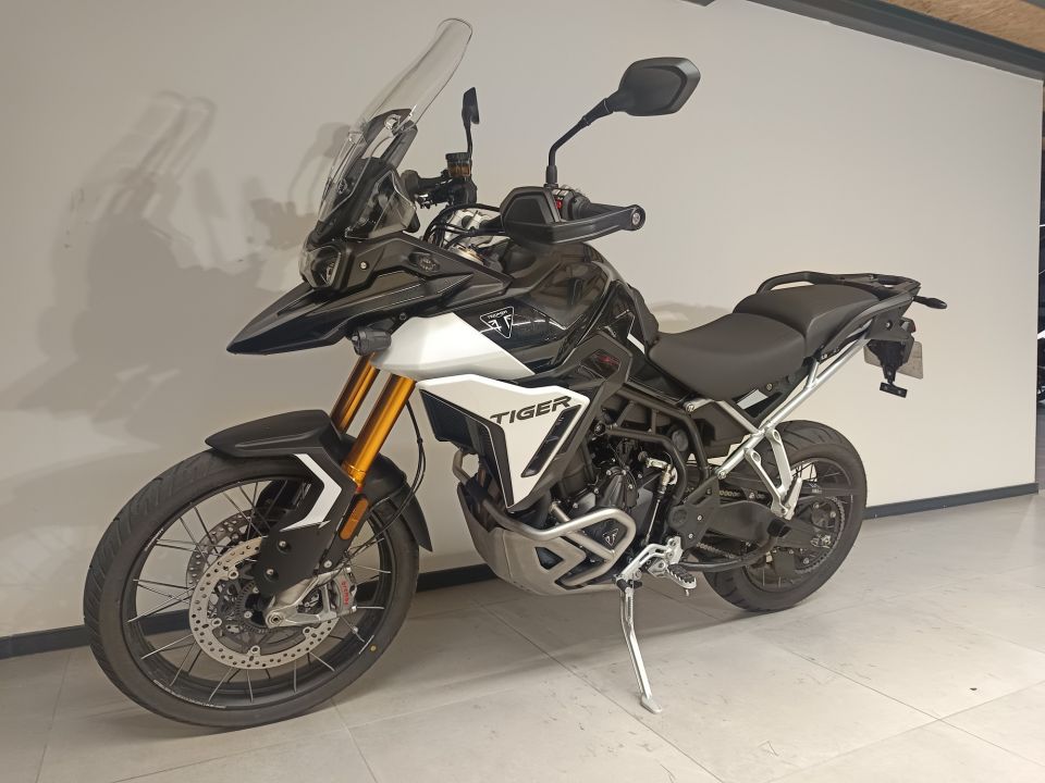 TRIUMPH TIGER 900 RALLY PRO 4