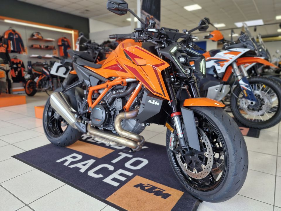 KTM 1390 SUPER DUKE R 4