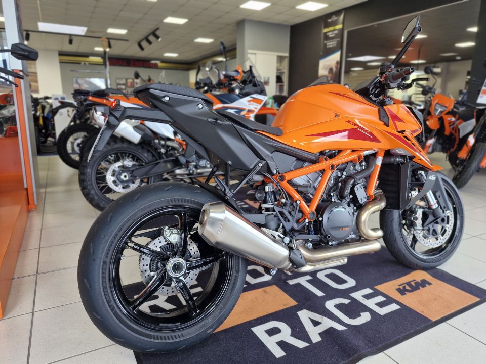 KTM 1390 SUPER DUKE R 4