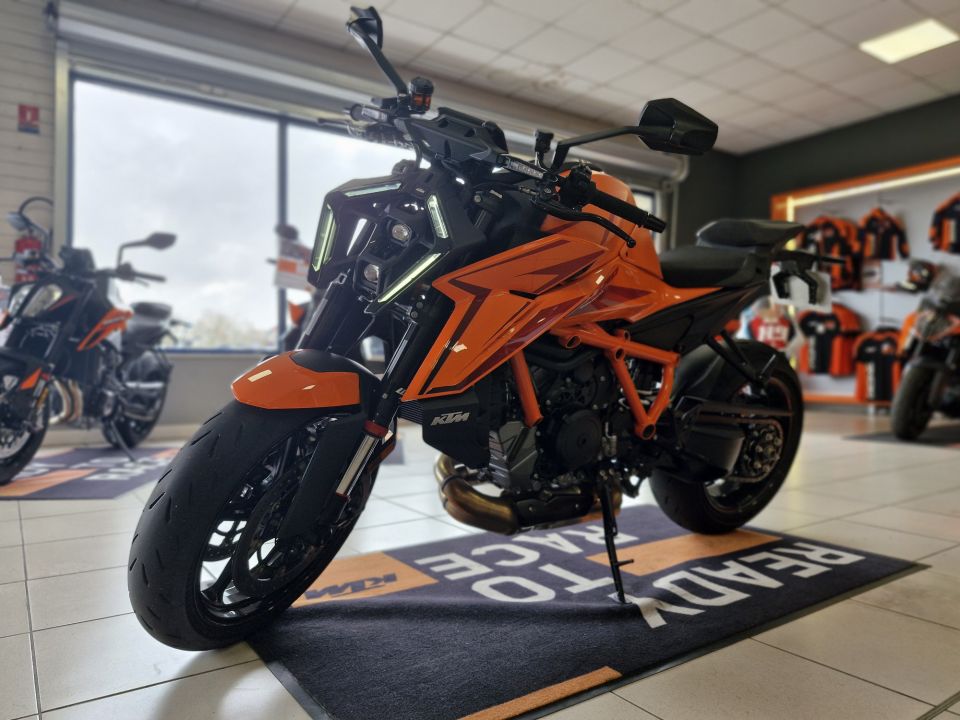 KTM 1390 SUPER DUKE R 4