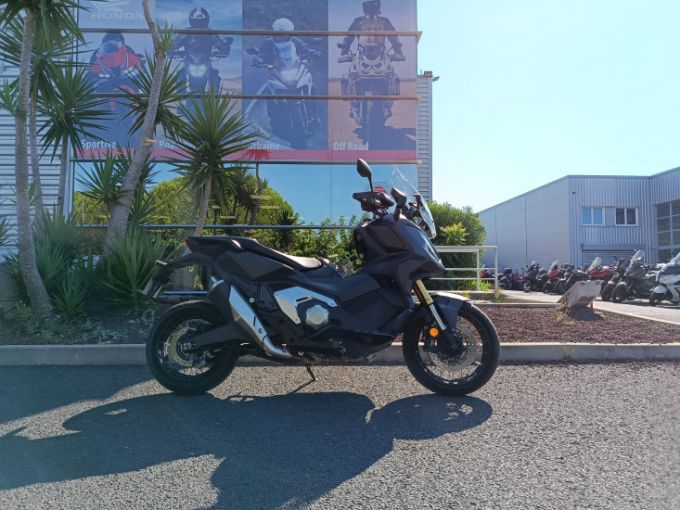HONDA X-ADV 750 4