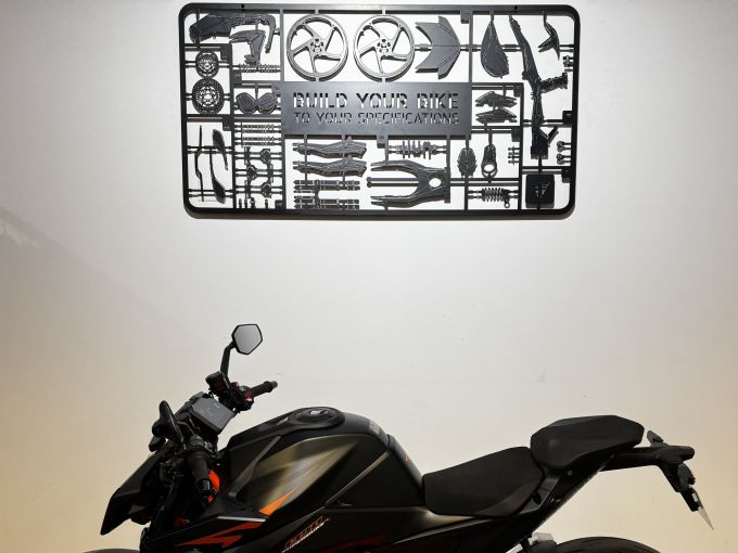 KTM 1390 SUPER DUKE R 4