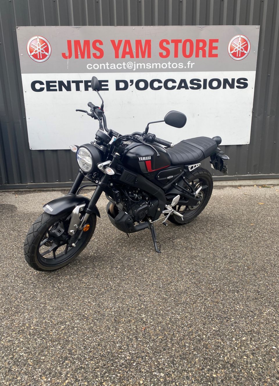 YAMAHA XSR 125 4