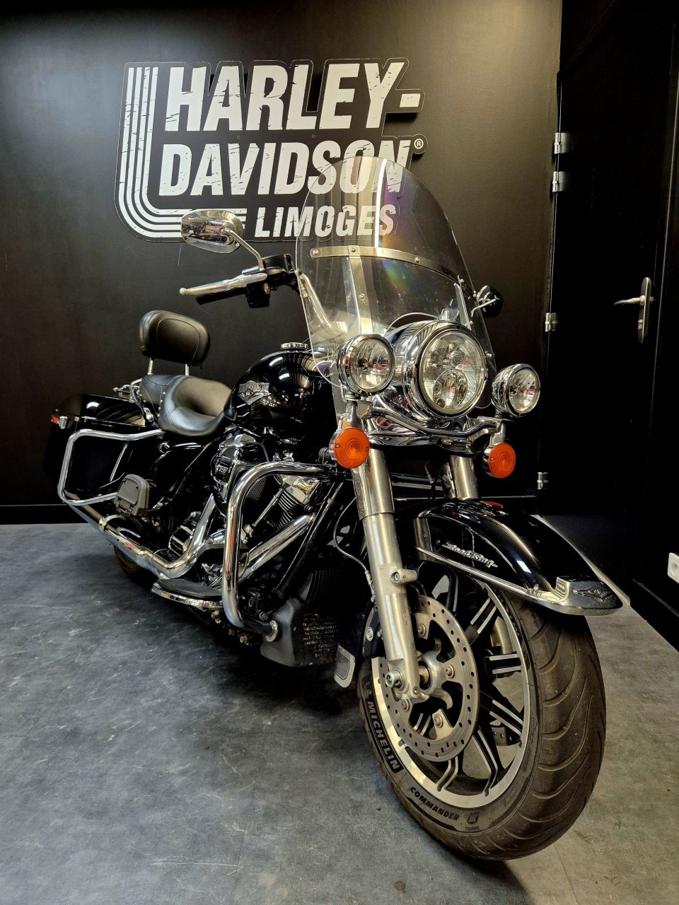 HARLEY-DAVIDSON TOURING ROAD KING 1745 4