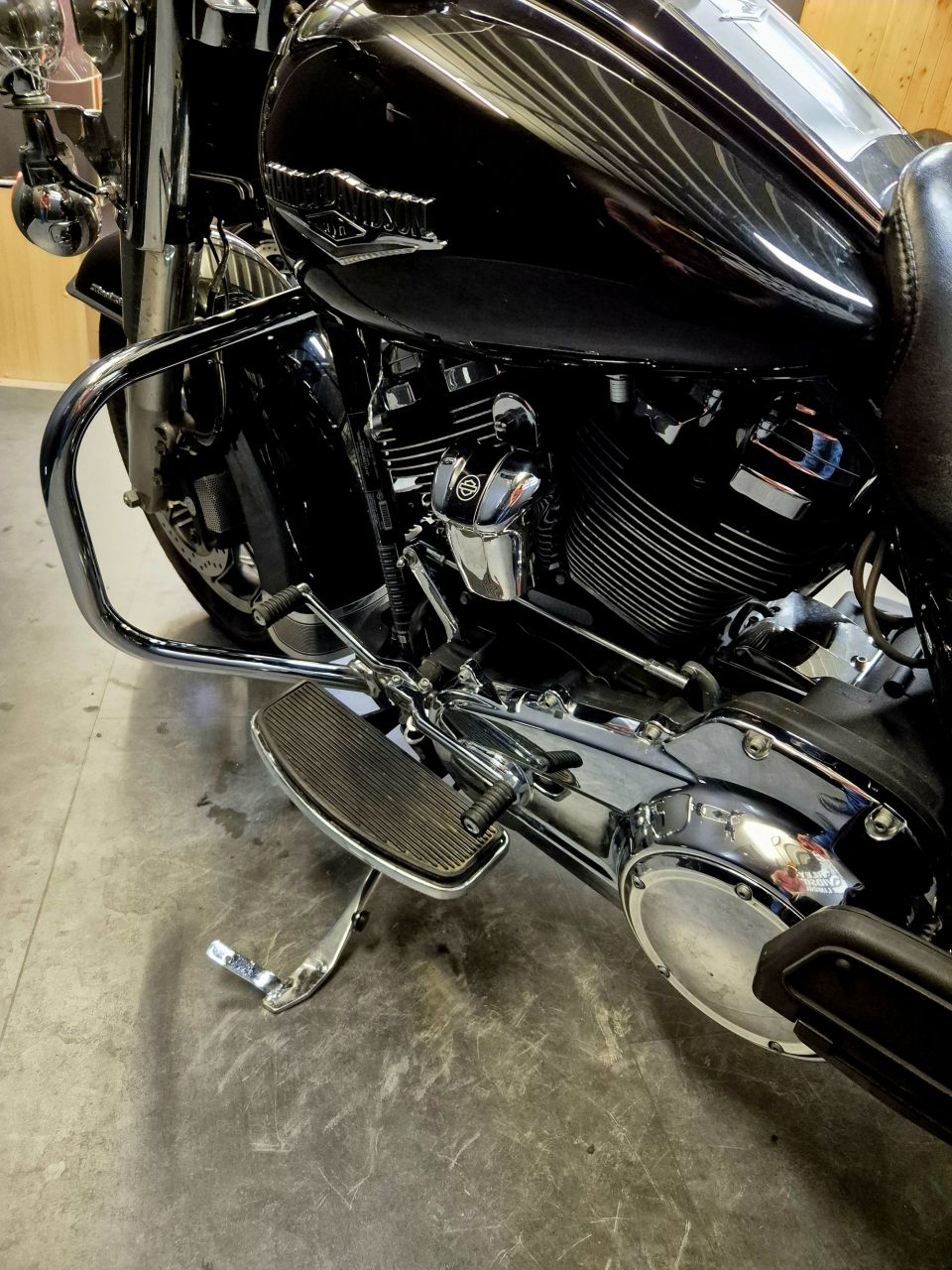 HARLEY-DAVIDSON TOURING ROAD KING 1745 4