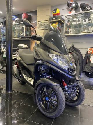 PIAGGIO MP3 300 HPE SPORT E4 - 2021