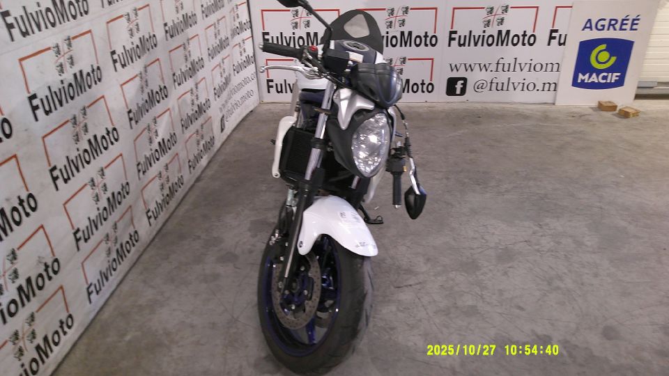 SUZUKI GLADIUS 650 4