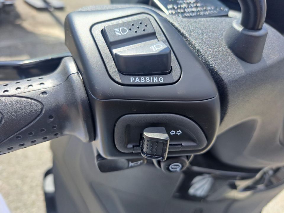 PIAGGIO MP3 310 HPE SPORT 4