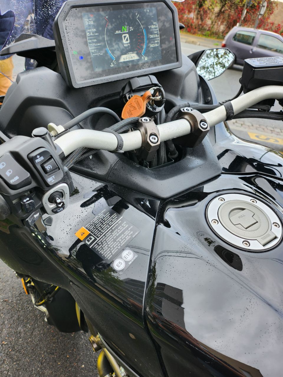 YAMAHA NIKEN 850 GT 4