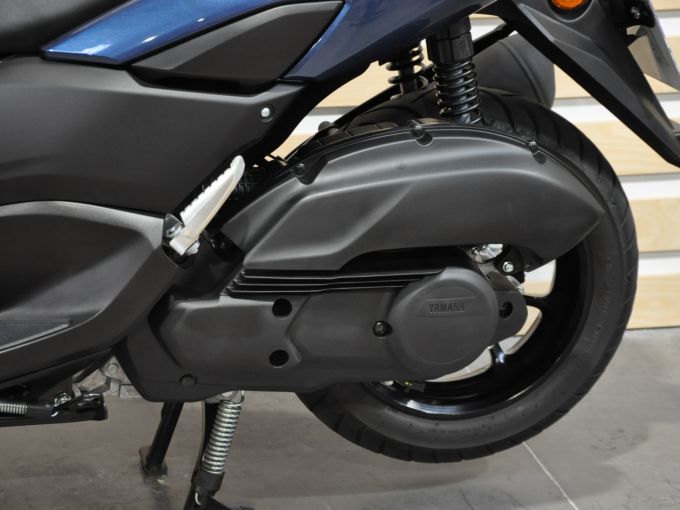 YAMAHA NMAX 125 4