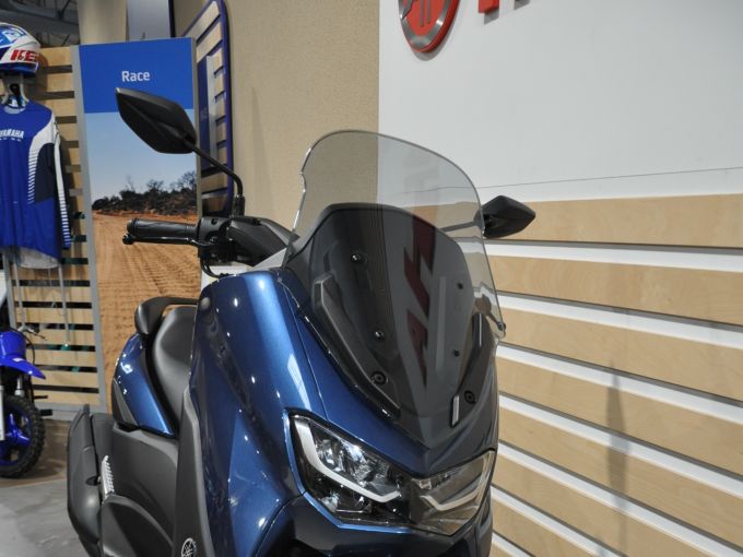 YAMAHA NMAX 125 4