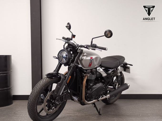 TRIUMPH SPEED TWIN 900 4