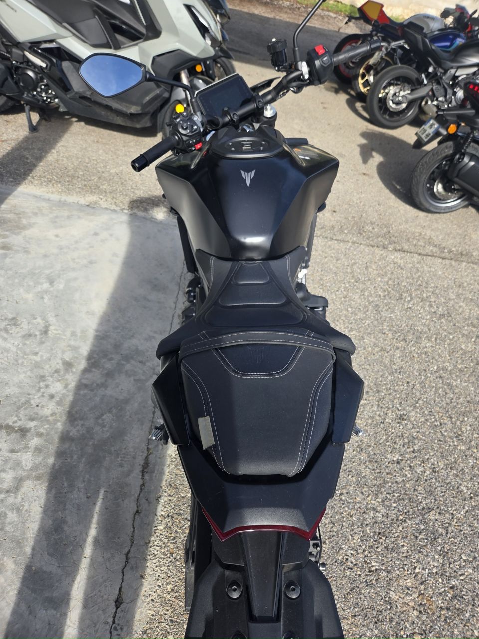 YAMAHA MT-09  Y-AMT 4