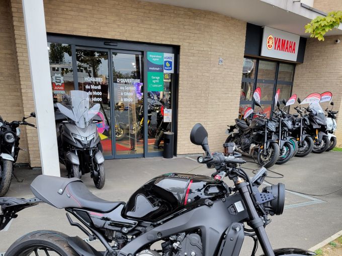 YAMAHA XSR 900 35KW 4