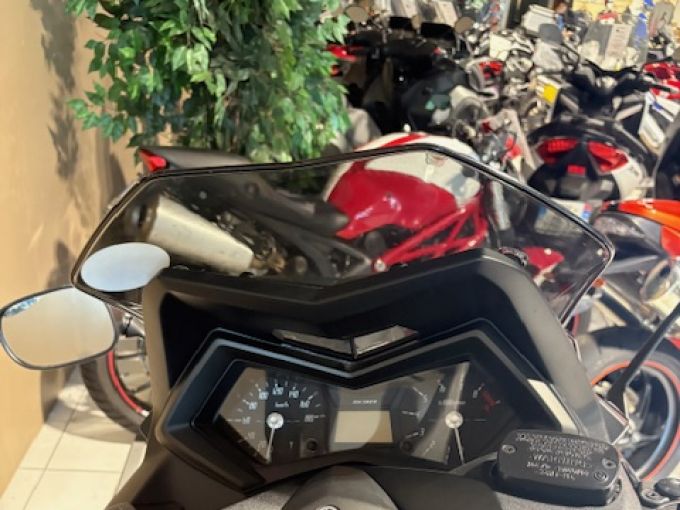 YAMAHA XP T-MAX 530 SPORT EDITION 4