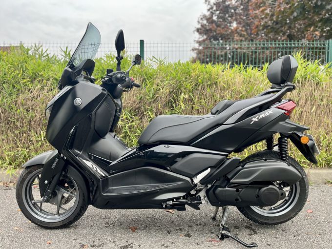 YAMAHA XMAX 125 TECH MAX 4