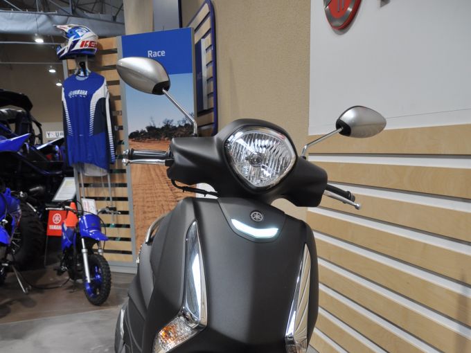 YAMAHA D'ELIGHT 4