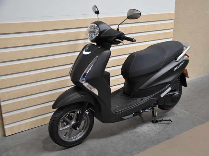 YAMAHA D'ELIGHT 4