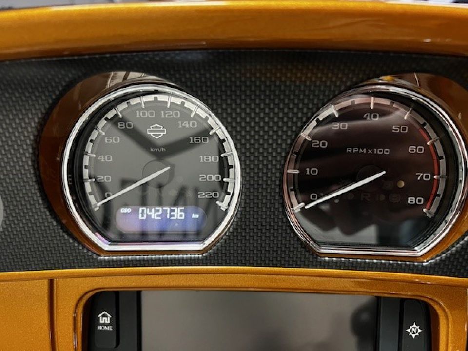 HARLEY-DAVIDSON TOURING ULTRA LIMITED 1800 CVO 4