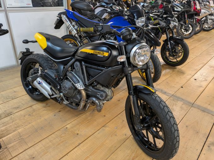 DUCATI SCRAMBLER 4