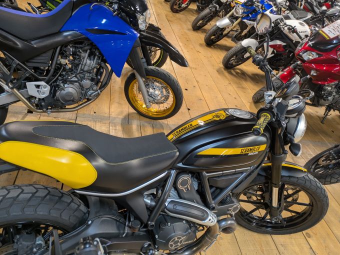 DUCATI SCRAMBLER 4