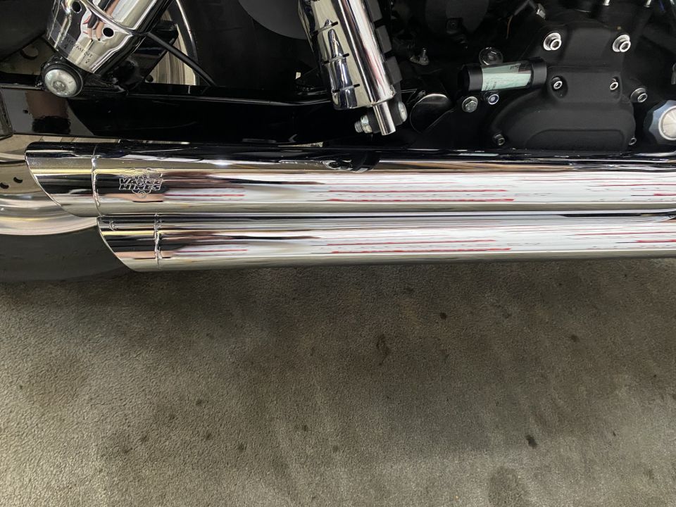 HARLEY-DAVIDSON DYNA FAT BOB 1584 4