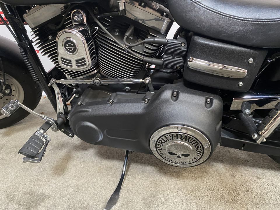 HARLEY-DAVIDSON DYNA FAT BOB 1584 4