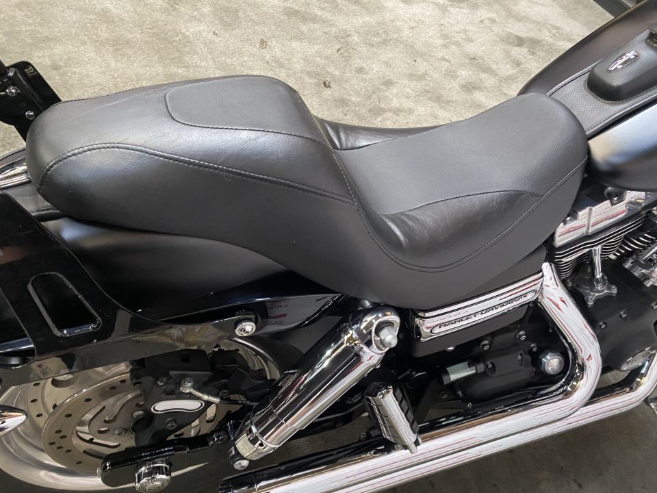 HARLEY-DAVIDSON DYNA FAT BOB 1584 4