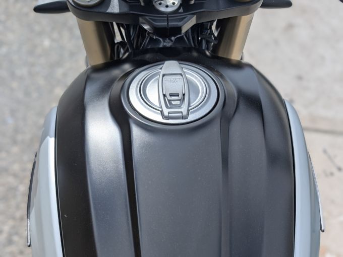 DUCATI SCRAMBLER 4