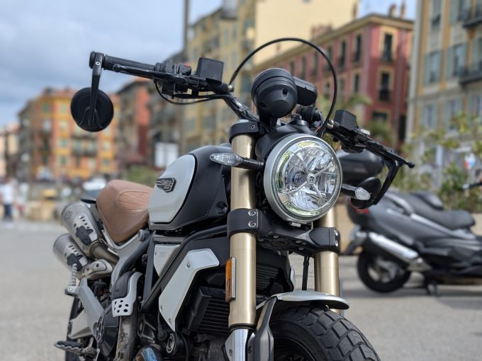DUCATI SCRAMBLER 4