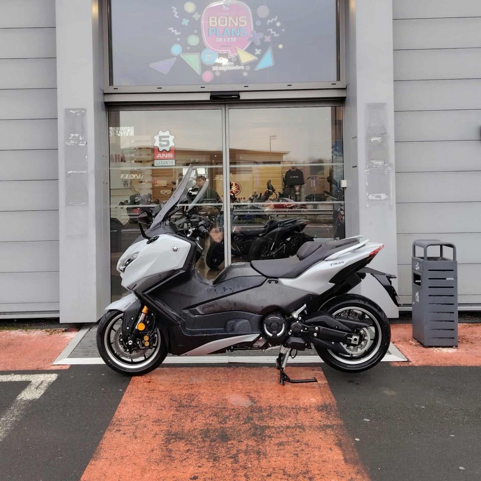 YAMAHA XP T-MAX 560 TECH MAX 4