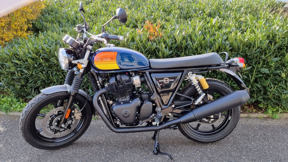 ROYAL ENFIELD INTERCEPTOR 4
