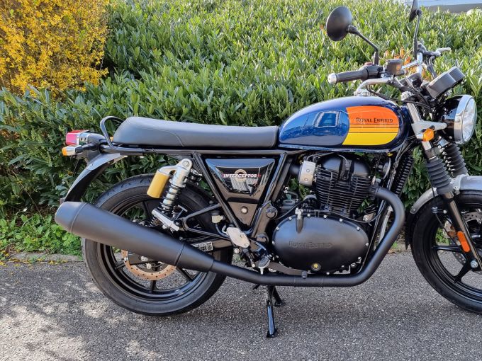 ROYAL ENFIELD INTERCEPTOR 4