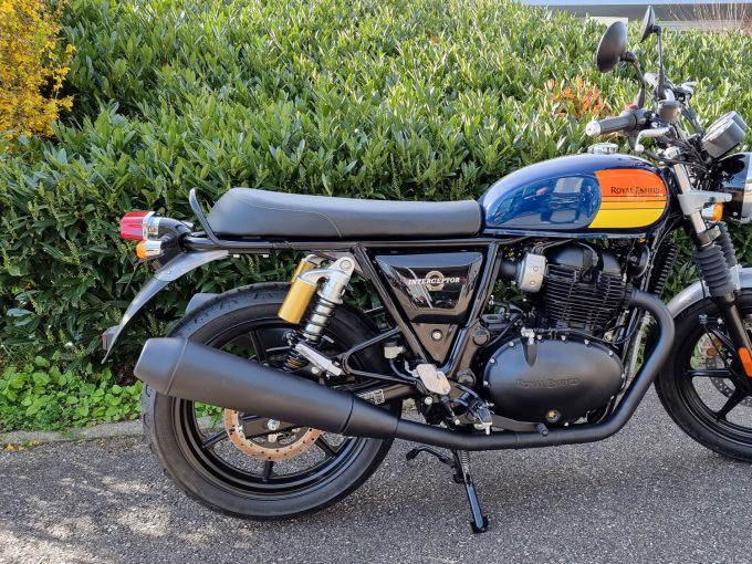 ROYAL ENFIELD INTERCEPTOR 4