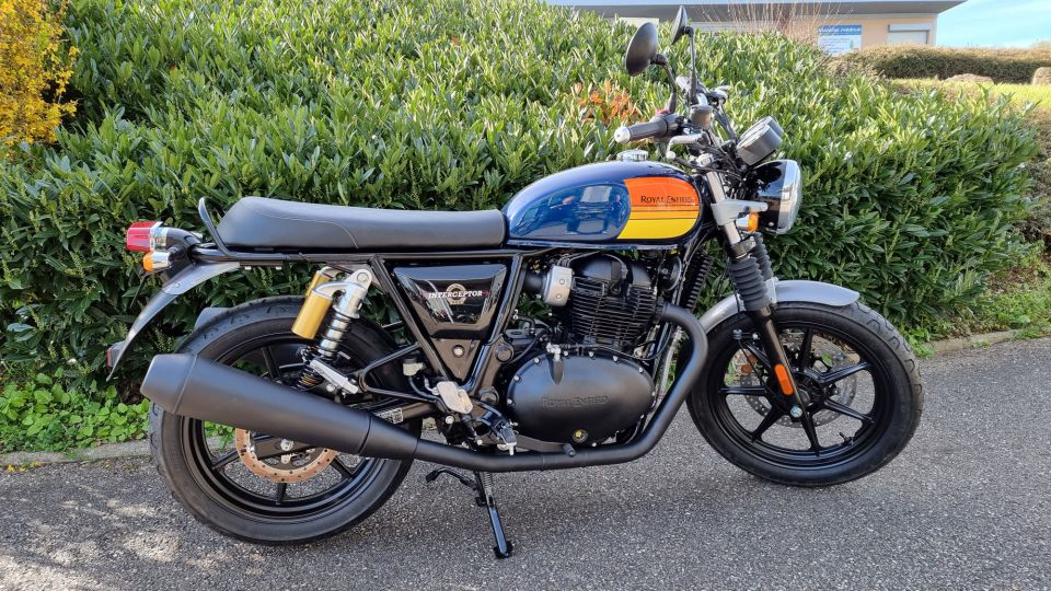 ROYAL ENFIELD INTERCEPTOR 4