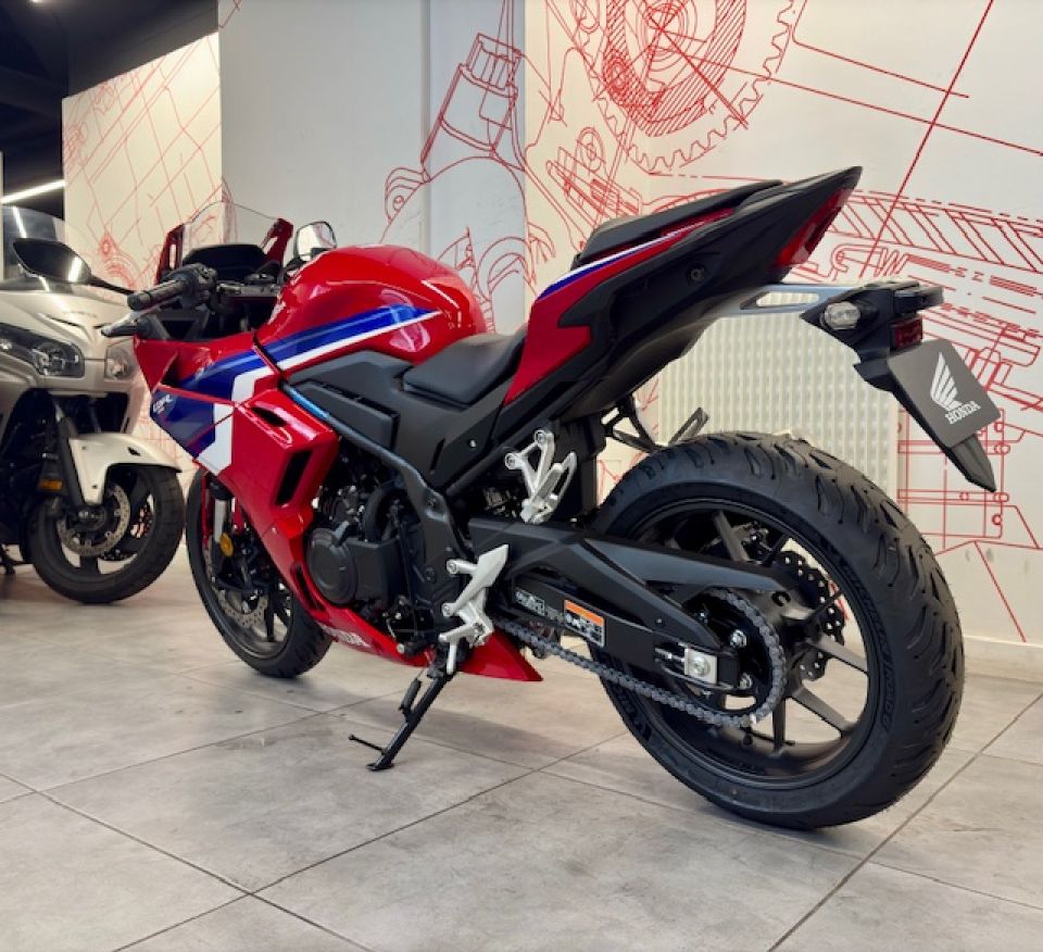 HONDA CBR 500 R 4