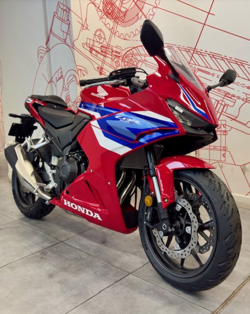 HONDA CBR 500 R 4