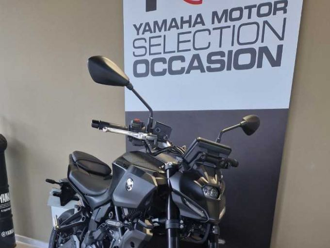 YAMAHA MT-07 Y-AMT 4