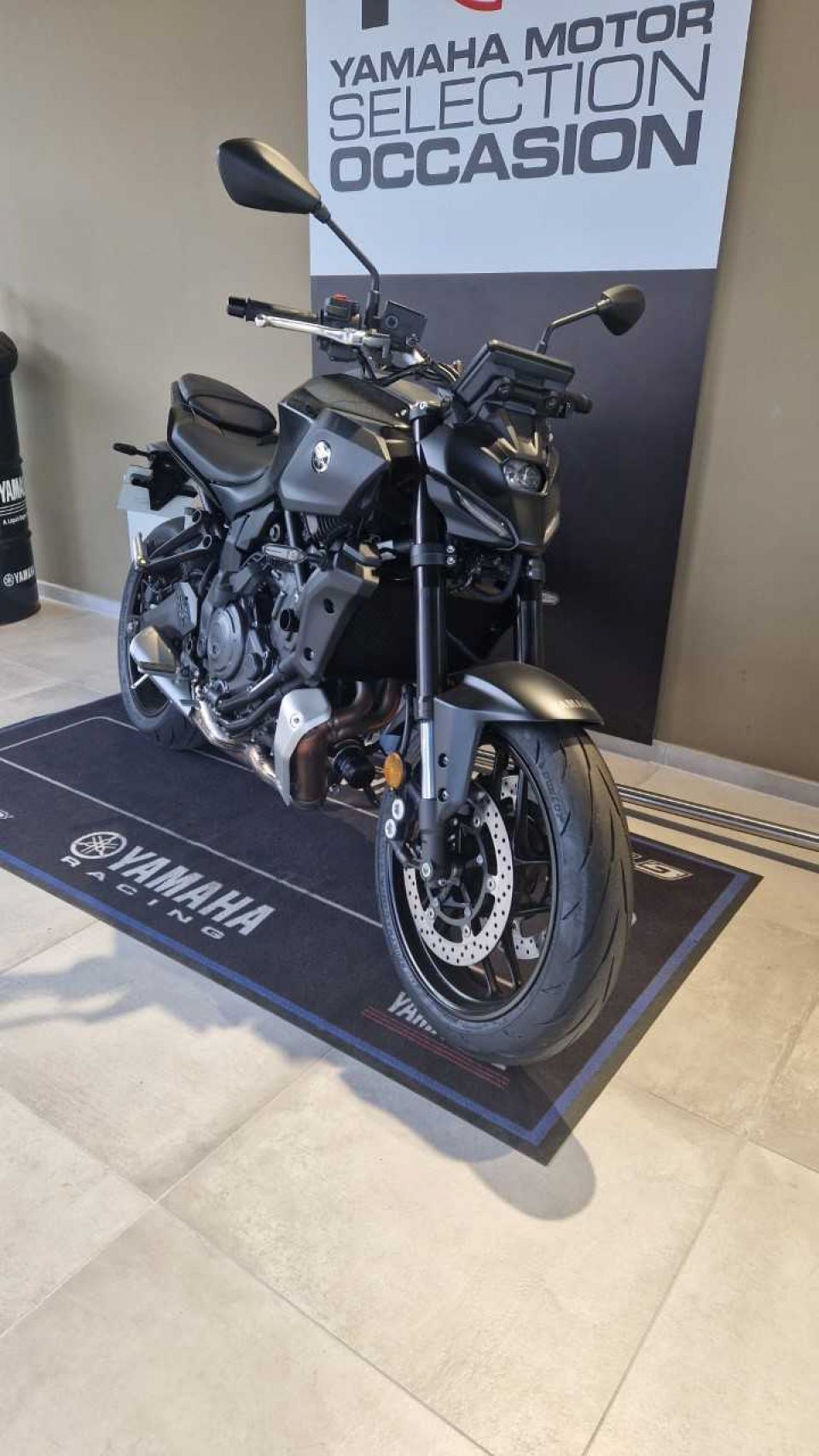 YAMAHA MT-07 Y-AMT 4