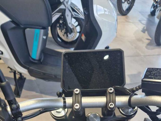 YAMAHA MT-07 Y-AMT 4