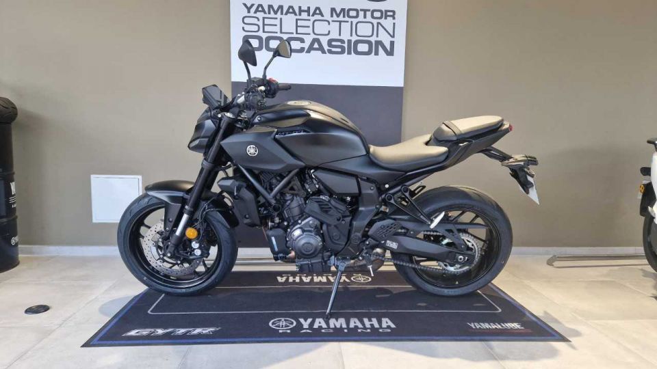 YAMAHA MT-07 Y-AMT 4