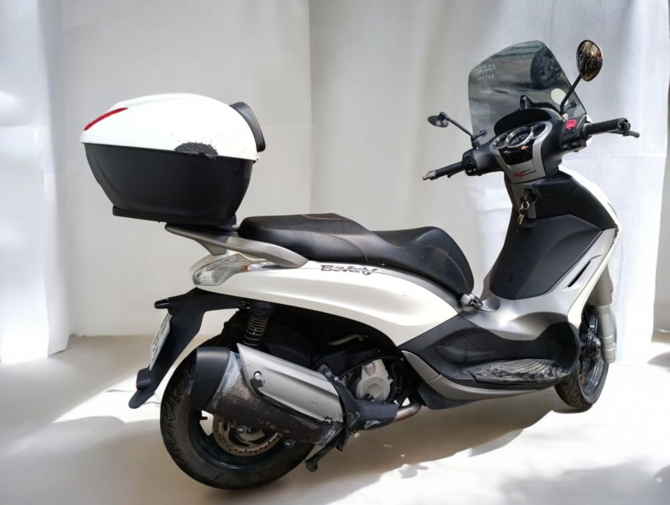 PIAGGIO BEVERLY 350 4