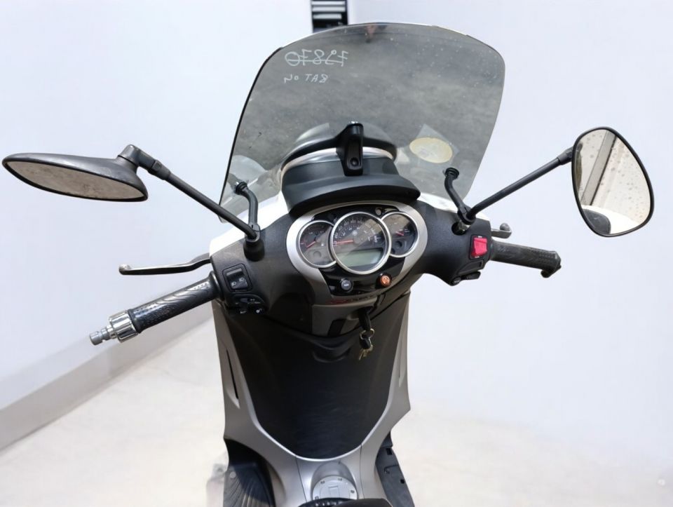 PIAGGIO BEVERLY 350 4