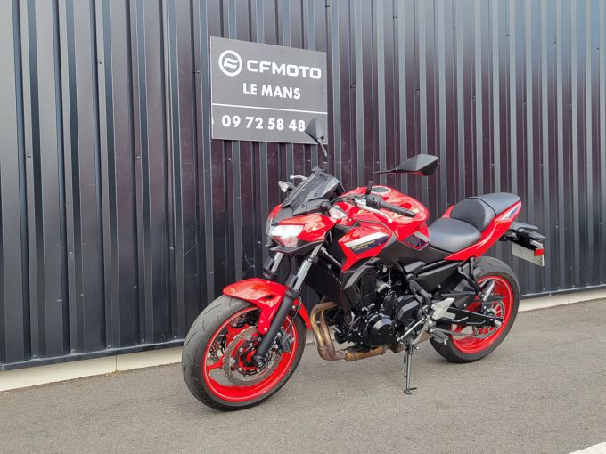 KAWASAKI Z 650 (47.5CV) 4