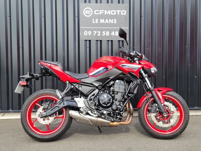 KAWASAKI Z 650 (47.5CV) 4