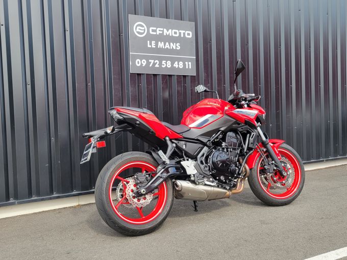 KAWASAKI Z 650 (47.5CV) 4