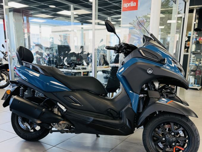 YAMAHA TRICITY 300 4