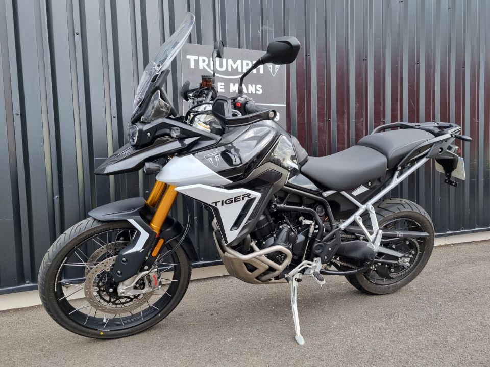 TRIUMPH TIGER 900 RALLY PRO 4