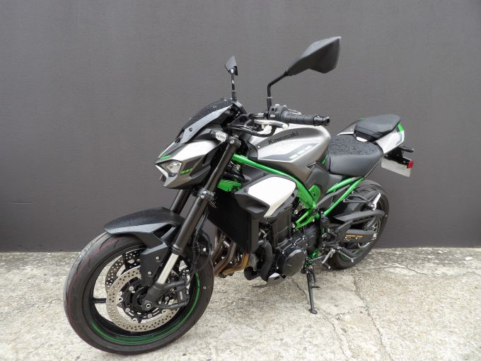 KAWASAKI Z900 FULL 2025 4